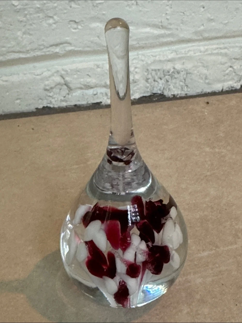 Art Glass Teardrop Paperweight With Red White Flowers Ring Holder hand blown